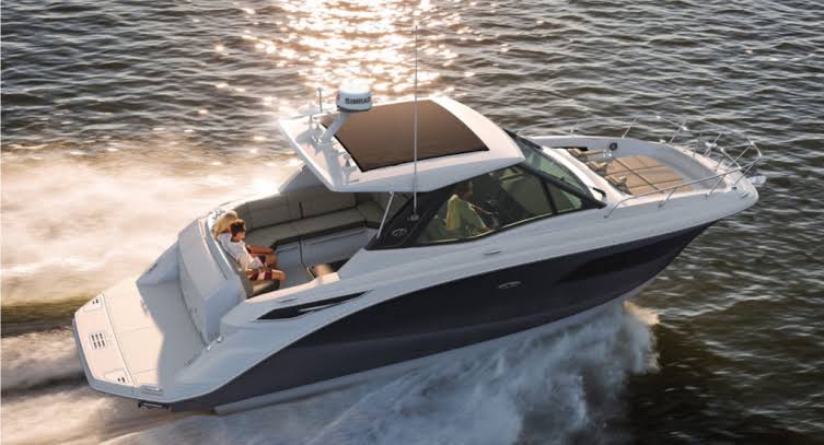 Professional yacht and boat maintenance service